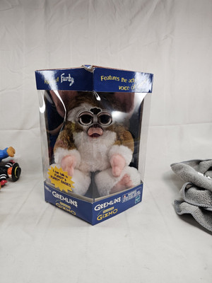 NEW Hasbro Furby Gremlins Interactive Gizmo 1999