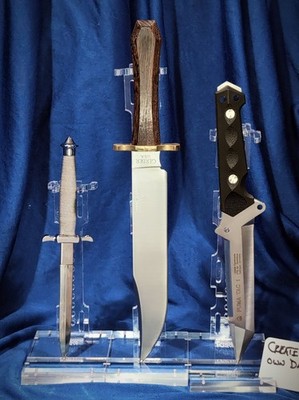 Gerber Coffin Handle Bowie Universal Linkable Knife Display Stand by Knox Knives