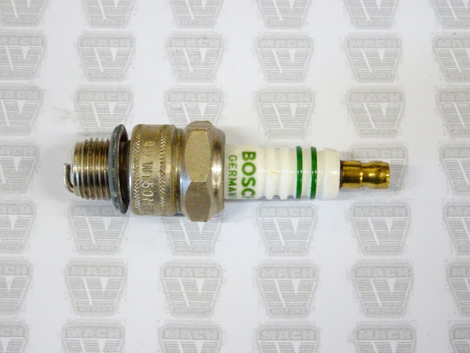 Bosch NEW W150M11S Electrode Spark Plug (10) Mercedes-Benz Lotus Volkswagen