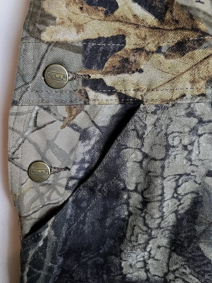 Mono con tirantes de camuflaje de paredes para hombre 42x32 Realtree maderas duras camuflaje caza usado en excelente estado  Foto 4 de 4