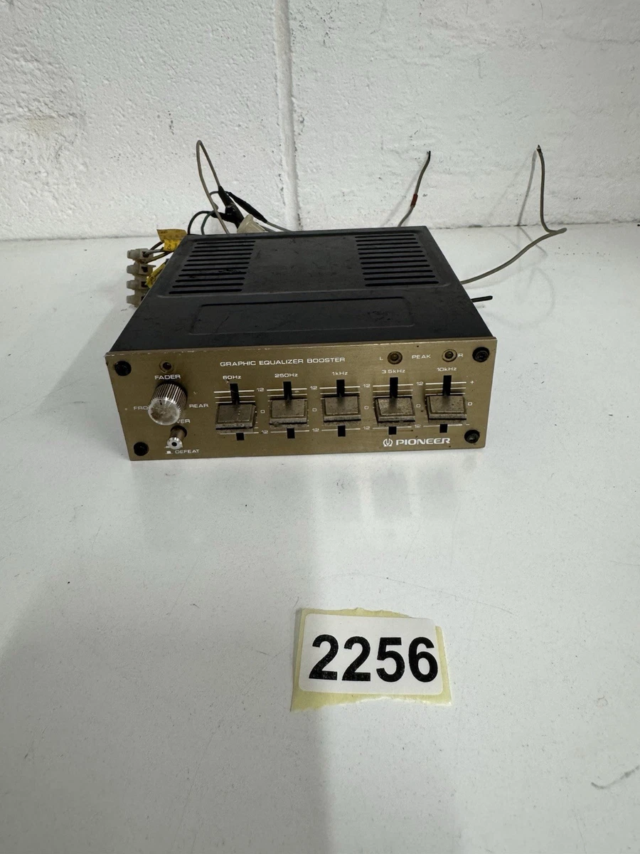 en l'état pour pièces matériel hi-fi vintage ampli préampli egaliseur en l'état pour pièces matériel hi-fi vintage ampli préampli egaliseur