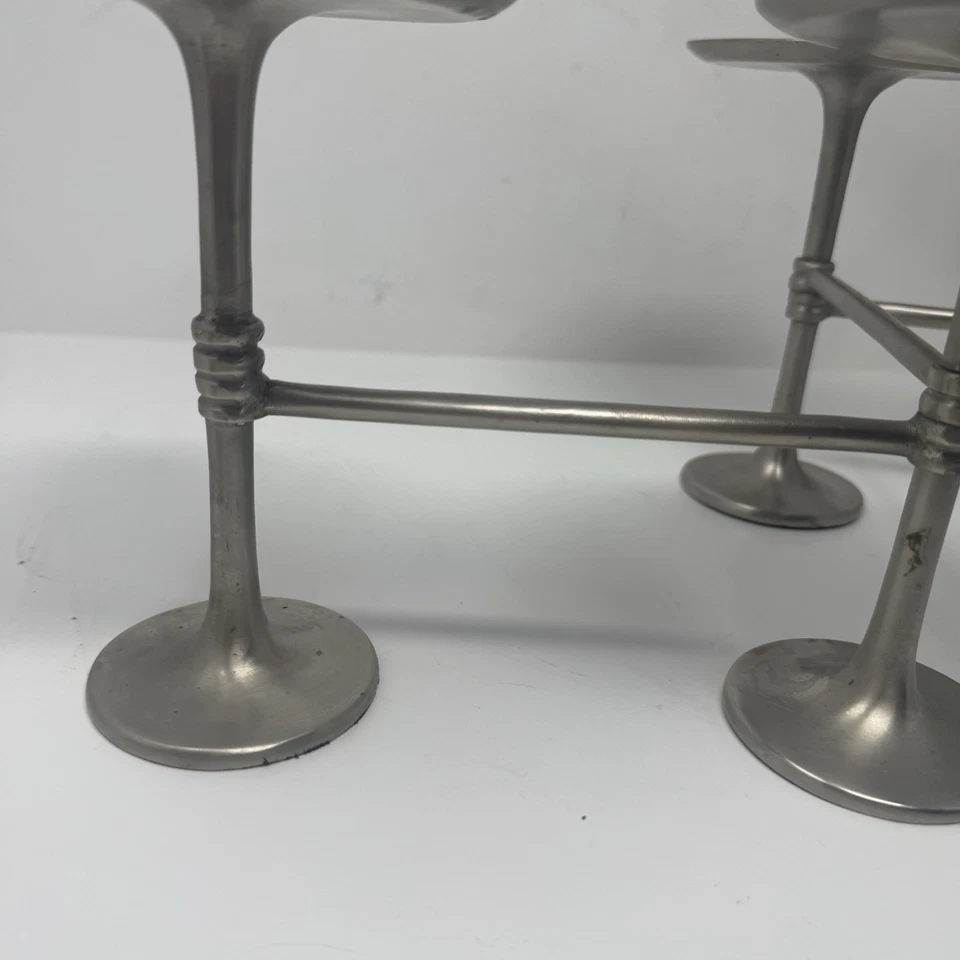 Centro de mesa portavelas expandible de 5 brazos de metal plateado Pottery Barn Foto 3 de 4