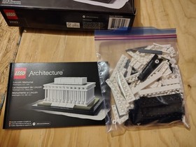 USED LEGO ARCHITECTURE: Lincoln Memorial (21022)  100% Complete