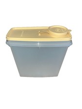 Tupperware Vintage Rectangle Container with Butter Beige Lid. Made In USA