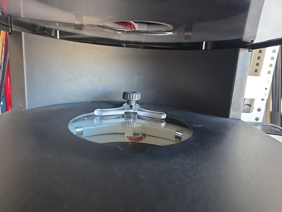 Contador de células de colonias microbianas Spiral Biotech Q Count 530 Foto 4 de 4