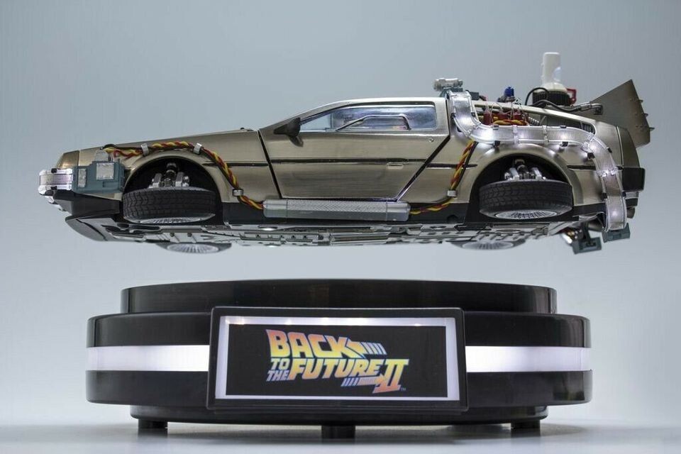 Kids Logic Back to the Future Part II Magnetic Floating DeLorean
