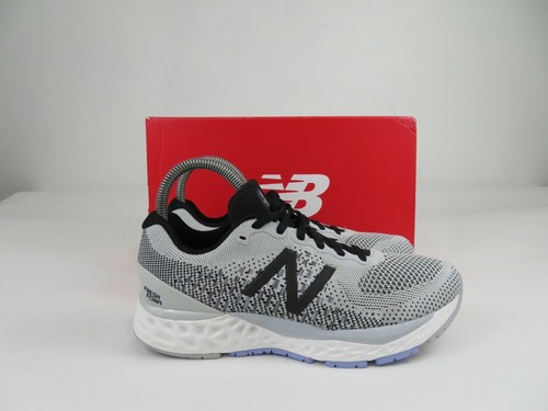Running Athletic Shoes Womens Size 7 B 