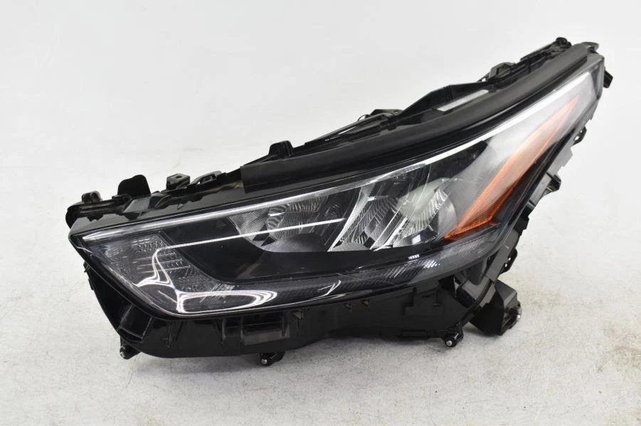 2020 Toyota Highlander Driver Headlight Assembly LED Scratched Lens Used - Image 2 of 4