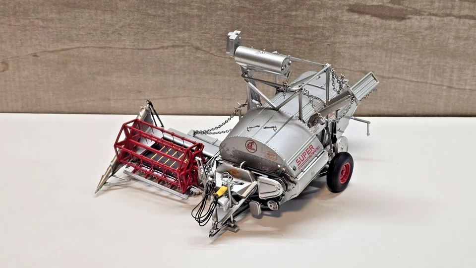 SCHUCO 1:43 Claas Super-Automatik Mähdrescher - Bild 2 von 4