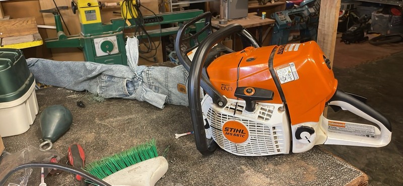 STIHL MS 661 C Gas Chainsaw w/ 36” tsumura bar & forestry bar
