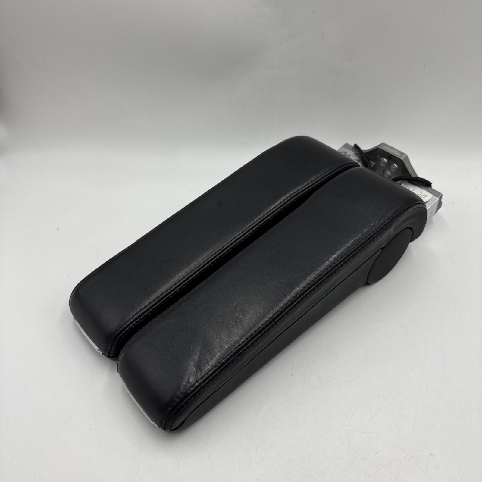 Bentley Continental GTC GT Front Right Center Console Armrest Arm Rest OEM