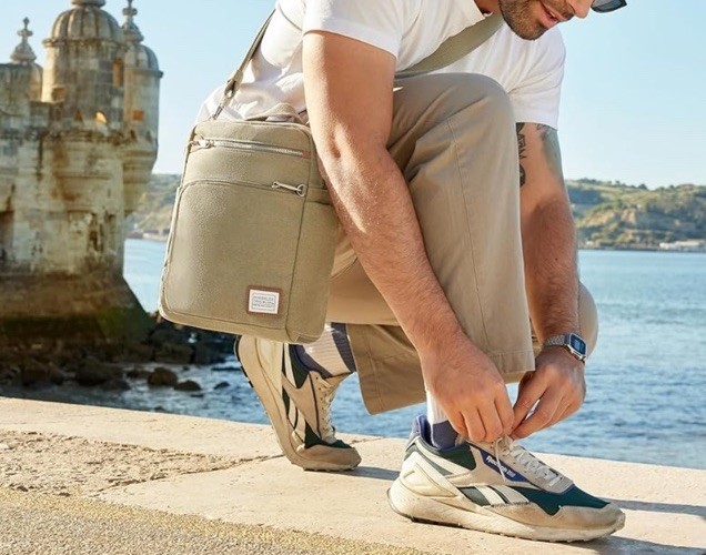 Travelon Heritage Tour Anti-Theft Bag Khaki Tan  Travel Crossbody Unisex
