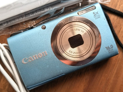 LCD has dark spot Canon PowerShot A2400 IS 16.0MP Digital Camera English ok JP