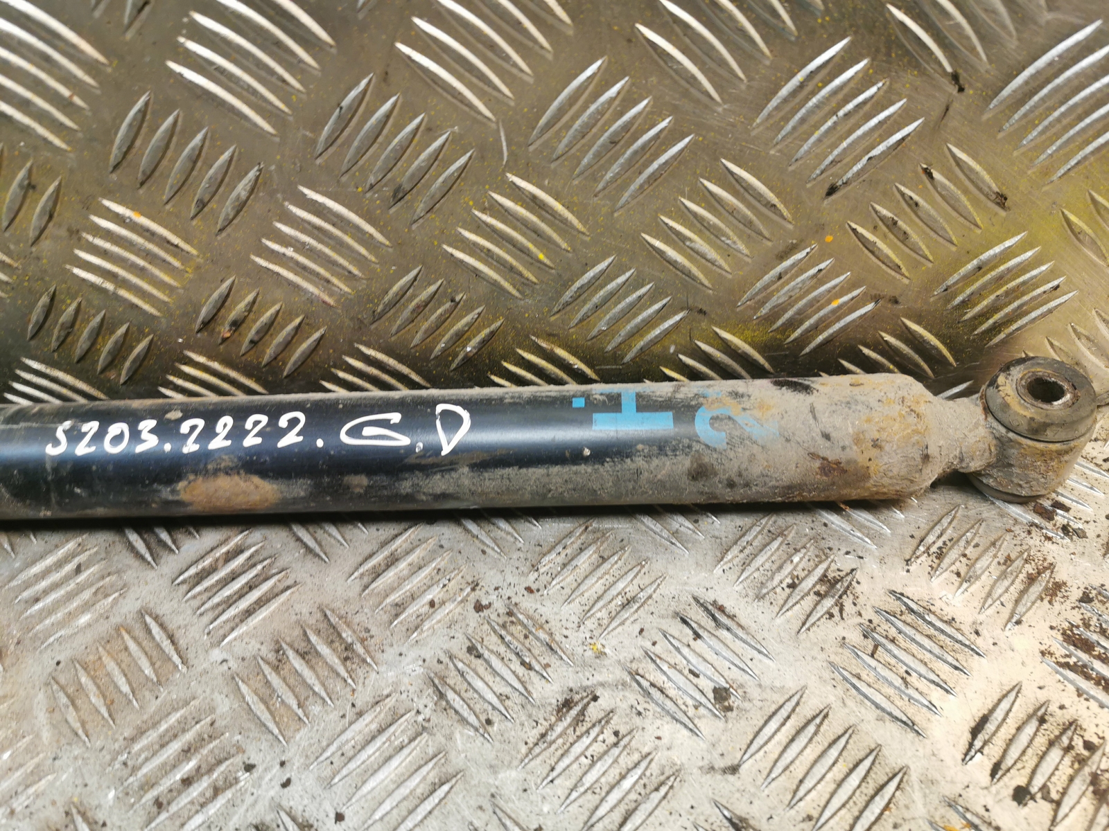 MERCEDES W203 Shock Absorber Rear Right Damper Strut CCLASS S203 C 270