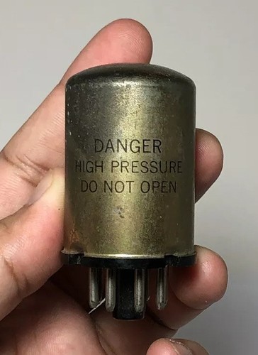 Western Electric Relays 303F & 275B - Picture 6 of 12