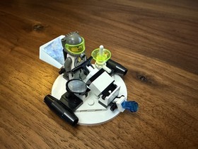 LEGO Space: Exploriens Planetary Decoder (6856) and Hovertron (6815) w/Manuals