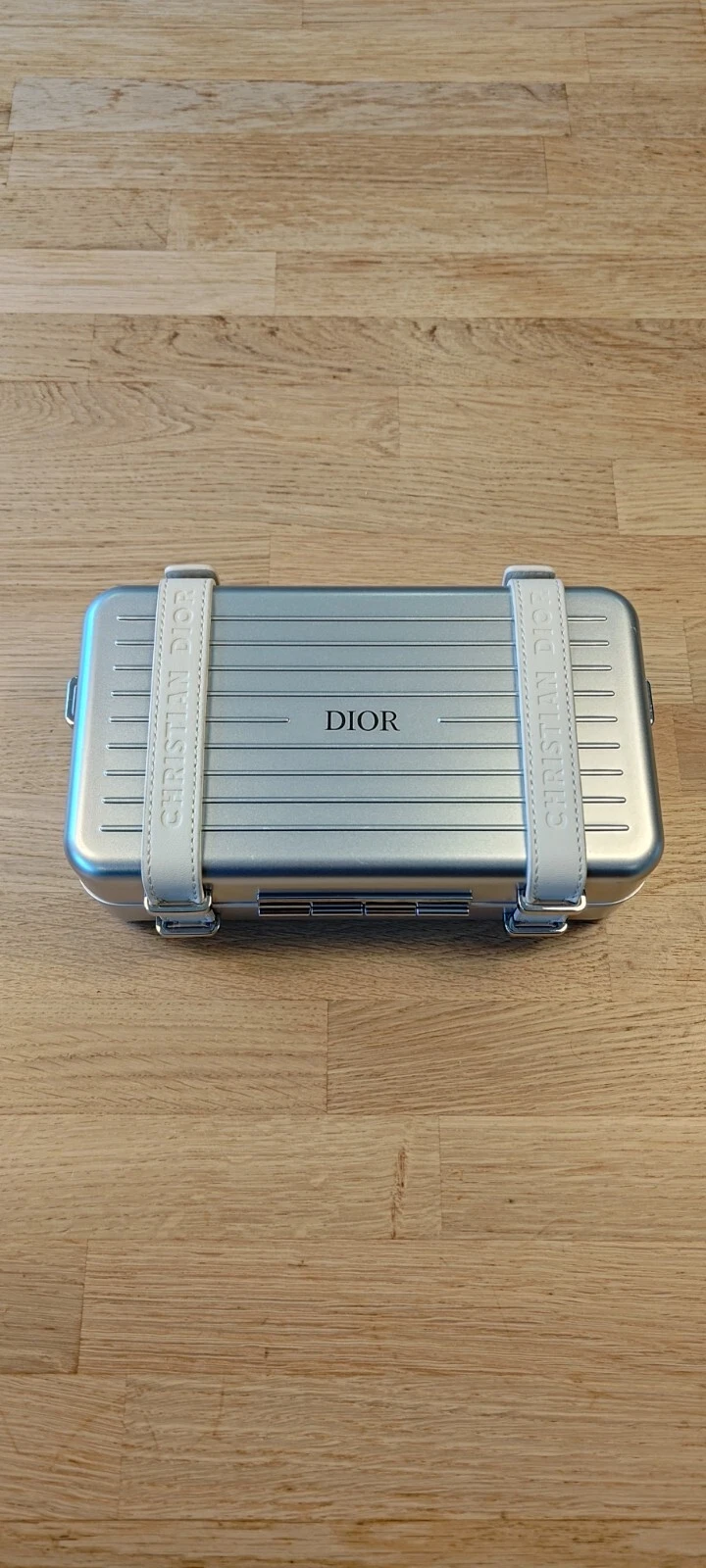Pochette Rimowa X Dior