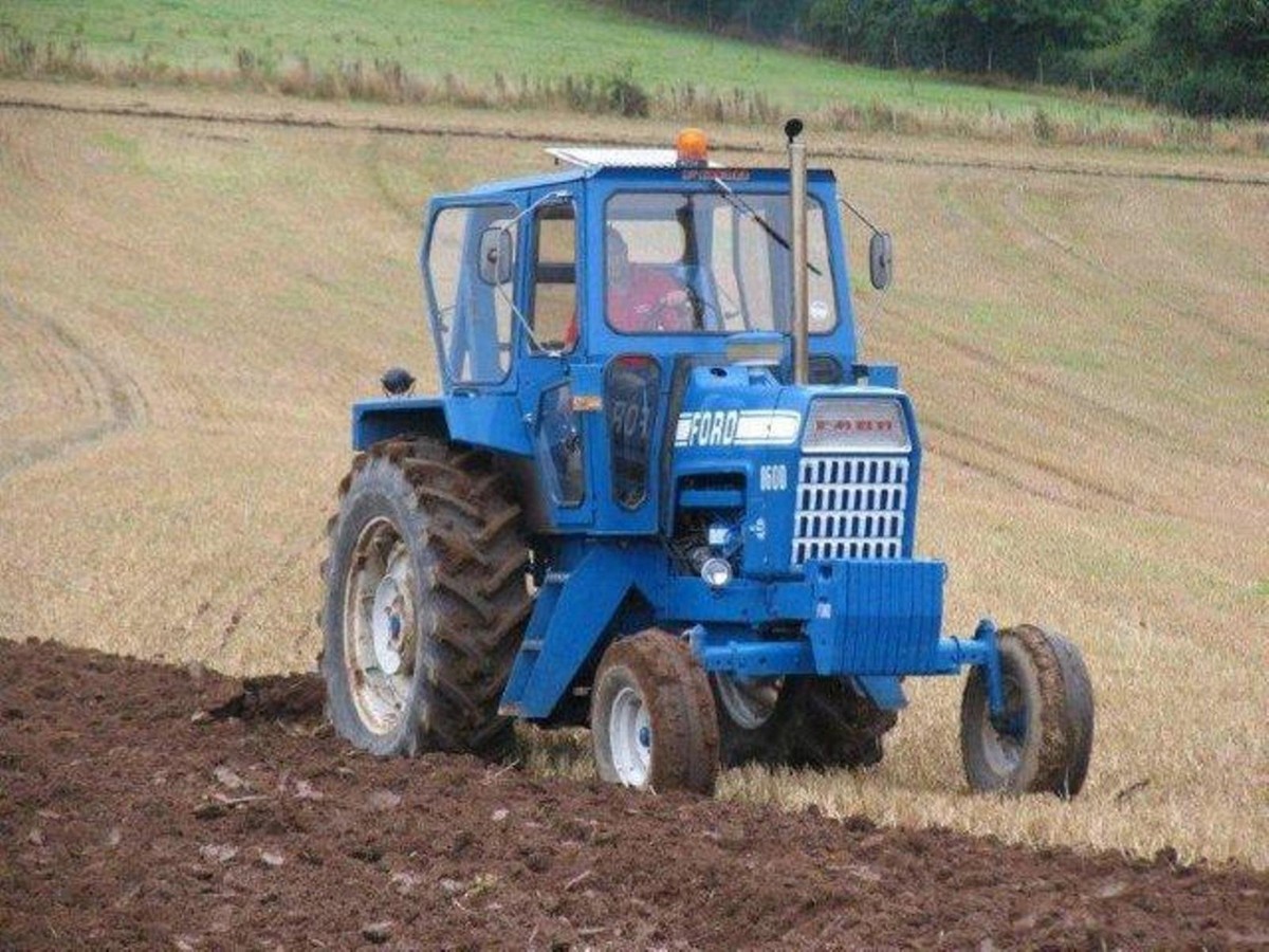 Ford 8000, 8600, 8700, 9000, 9600 & 9700 Tractors Workshop Manual