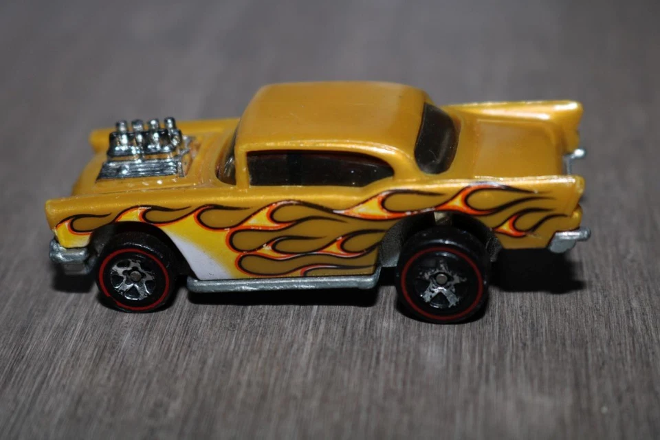 Chevrolet Diecast Car Caramel Flames 1976 Mattel Vintage Años 70 Hotwheels Redline 1957 Foto 2 de 4