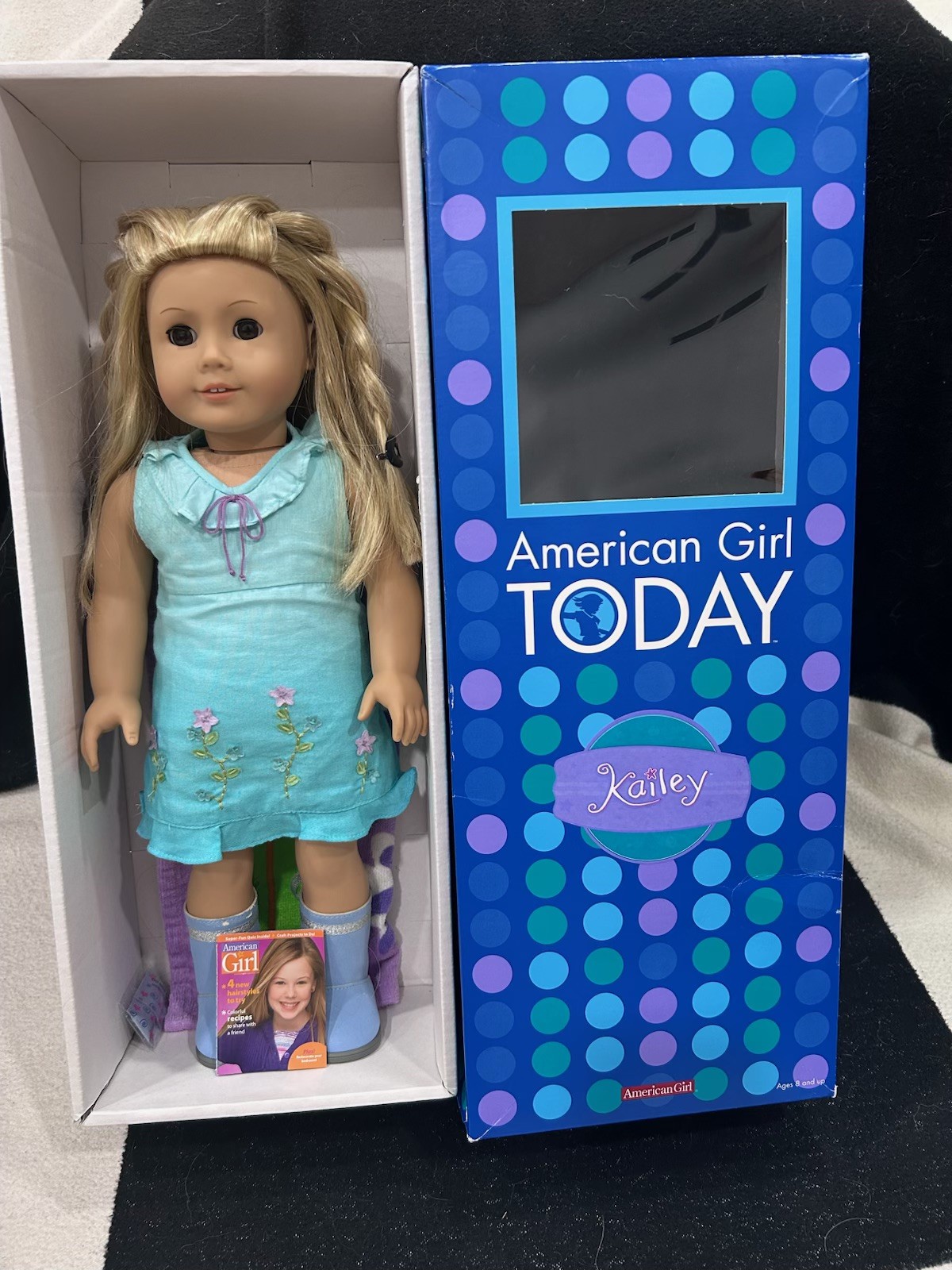 !!LOT!!**American Girl Doll** 2003 Kailey Doll & Accessories ++ Many Outfits!!