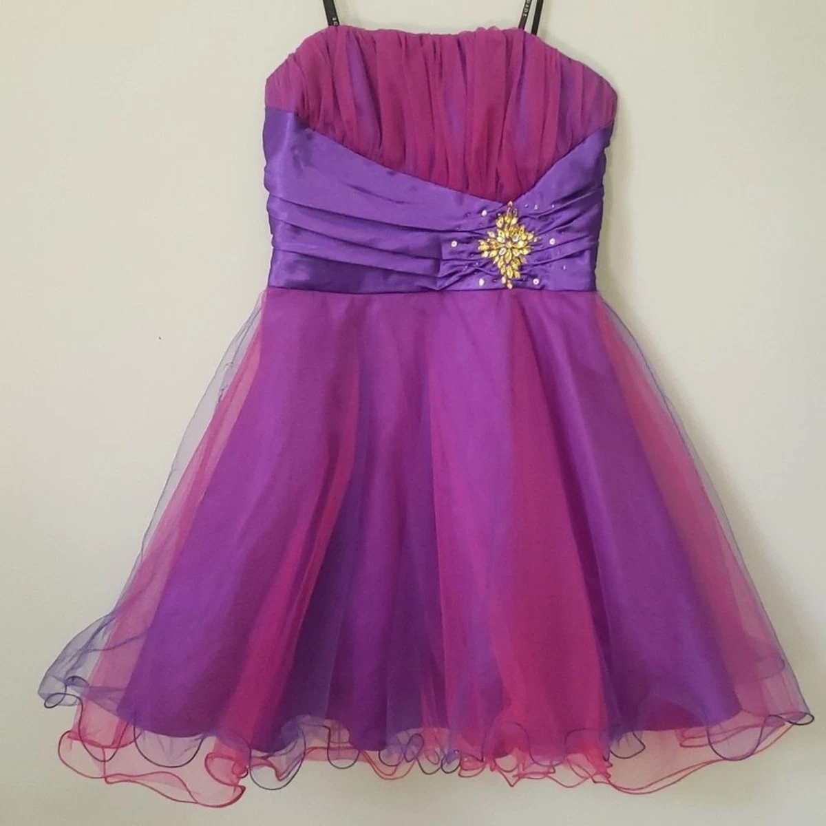 Masquerade Juniors Short Women's Ball Gowns for sale | eBay Masquerade Juniors Short Women's Ball Gowns for sale | eBay