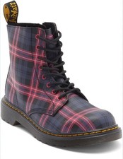 NWOB Dr. Martens Kids' 1460 Pascal Boots Size 8