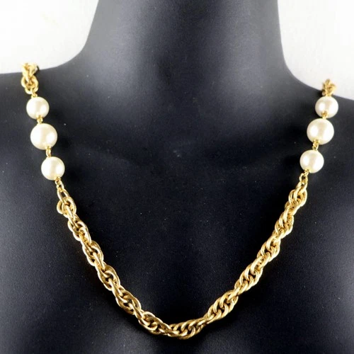 Napier Signed Vintage faux Pearl Necklace Interlocking Rope Texture Chain