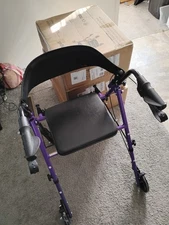 Walker for seniors with seat and tote 