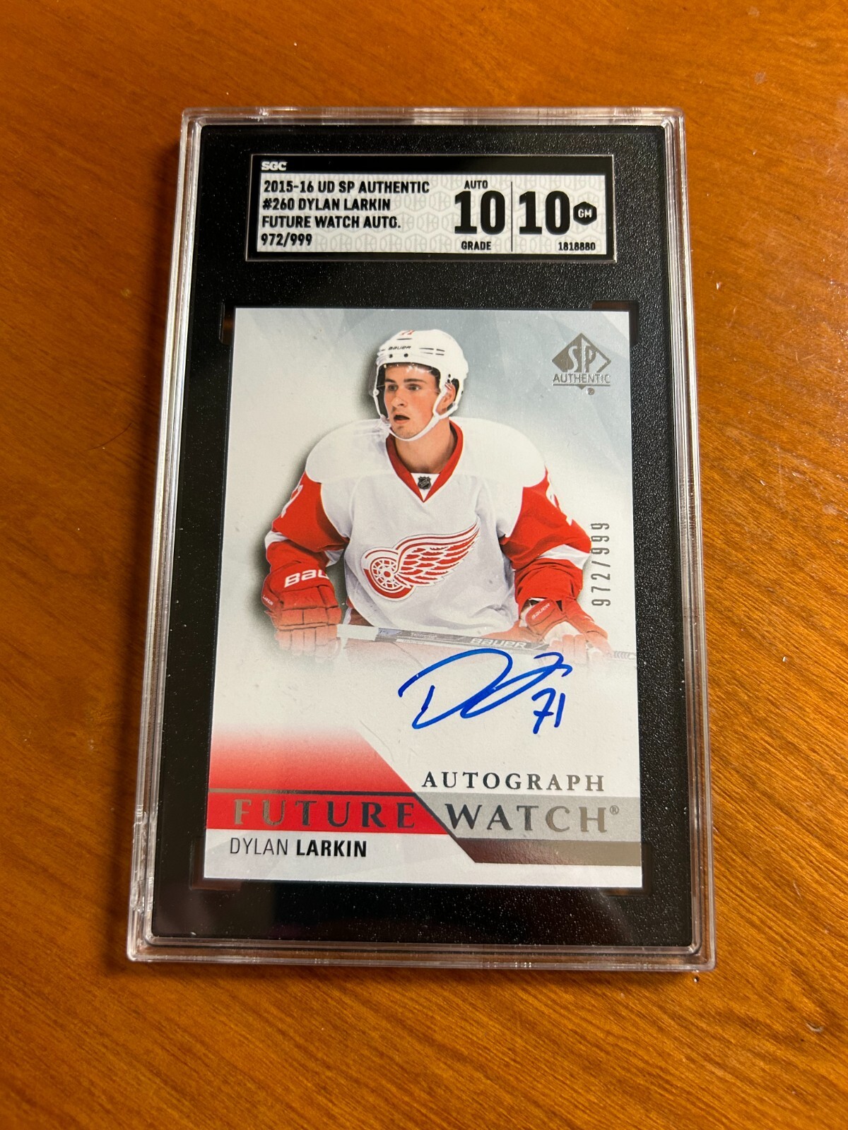 2015-16 SP Authentic - Future Watch Autographs #260 Dylan Larkin /999 (AU, RC)
