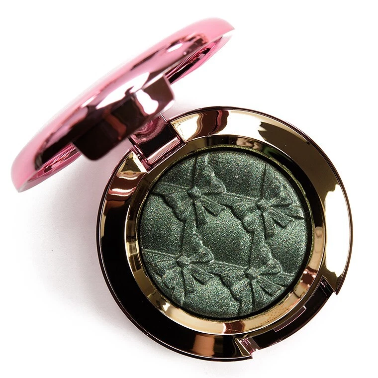 MAC Sparkler Eye Shadow in Mistle Bow - New in Box - Image 2 of 3