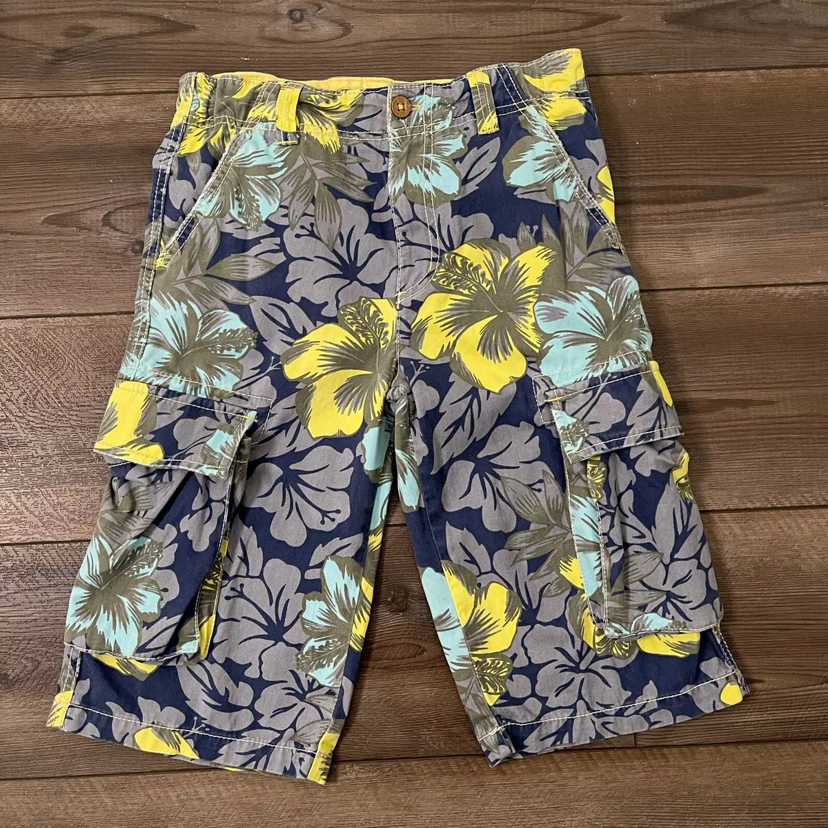 Floral cargo cheap shorts