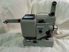 Eumig P8 Automatic Wien Projector