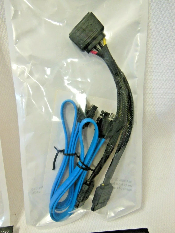Lote de 4 Kit de Conexión de Disco Duro Sabrent SSD / SATA CB - SDSP 4 pines Nuevo Foto 2 de 4