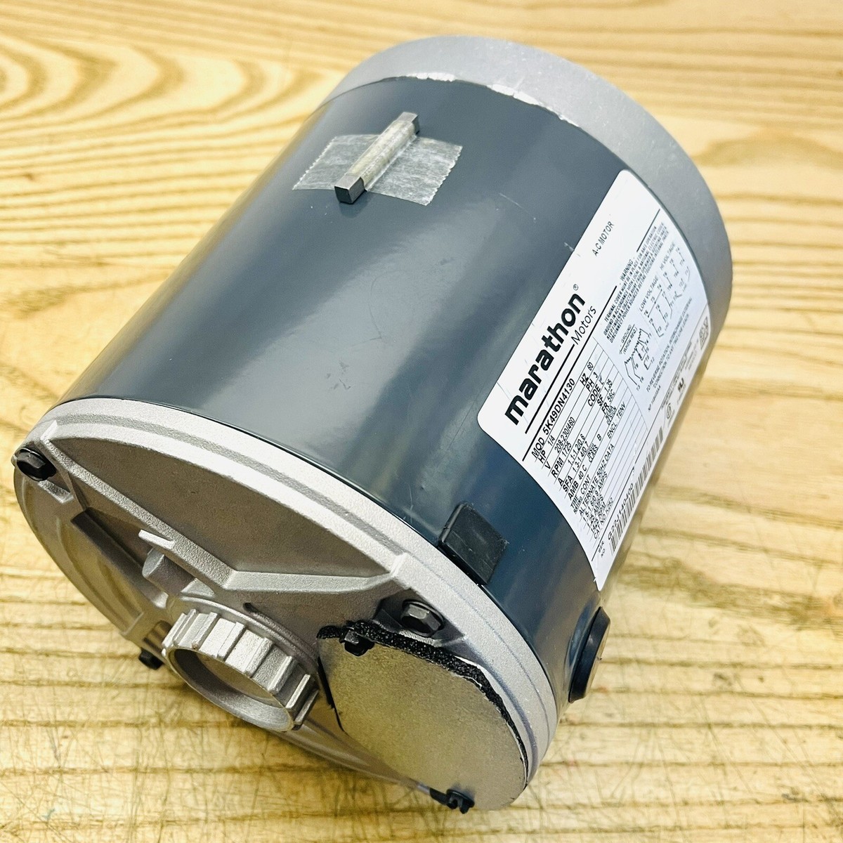 Moteur De Ventilateur US MOTORS K55HXWPR-1390 - 1/4 HP, Entraînement Direct, 115V/60Hz/1 Phase, 3 Vitesses - Neuf