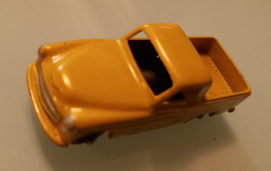 Matchbox 50a, Commer Pick Up - Free Price Guide & Review