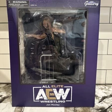 *SEALED* AEW Jon Moxley Gallery Diorama Diamond Select Toys Figure
