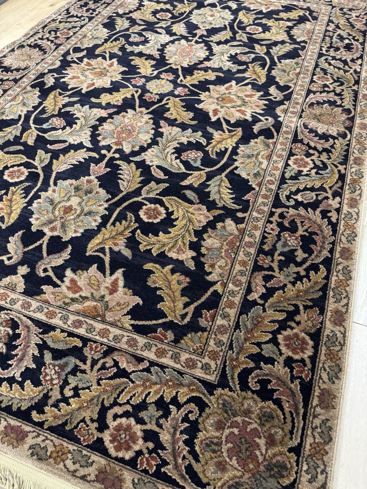 Karastan Antique Legends Coll. Agra-Black 2200-201 5'9x9' 100% Wool rug ::NEW::