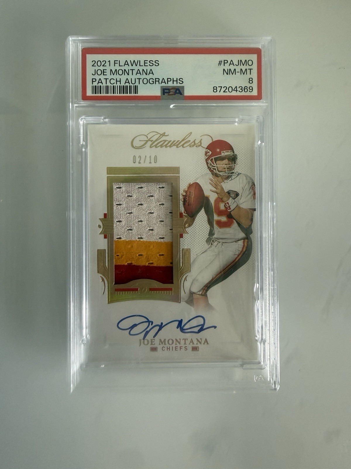 2021 Panini Flawless Joe Montana #PA-JMO GOLD /10 PSA 8(POP 1 NO HIGHER)CHIEFS view 3