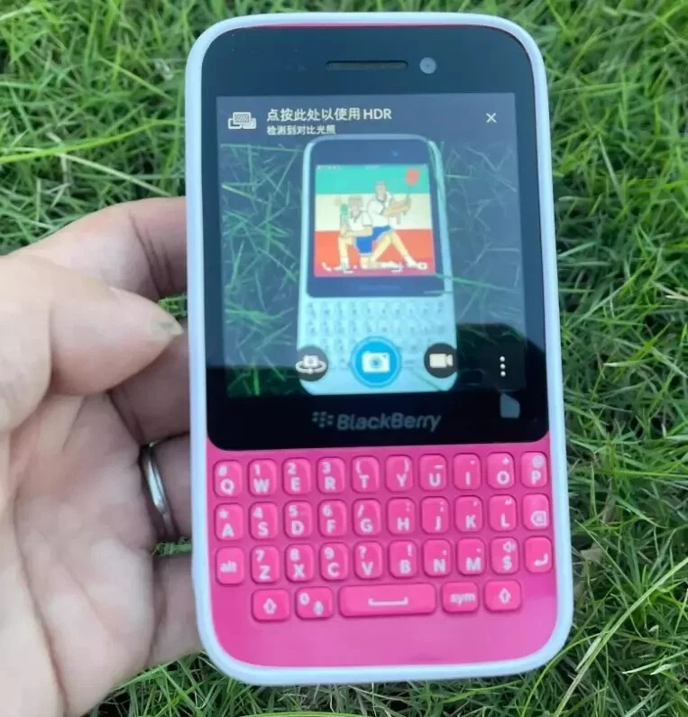 95% NUEVO Blackberry Q5 4G LTE 8GB ROM QWERTY Teclado BlackBerryOS Teléfono Inteligente Foto 3 de 4