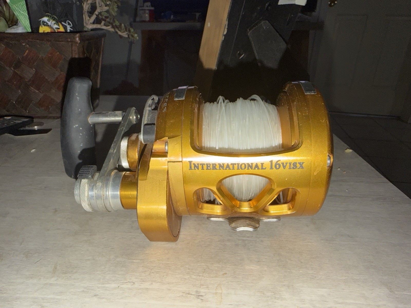 Penn International 16 VISX Two-Speed Conventional Reel Gold