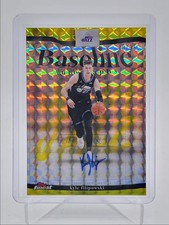 KYLE FILIPOWSKI 2025-26 TOPPS FINEST BASELINE YELLOW GEOMETRIC AUTO /35 Q6383