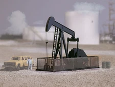 Walthers Cornerstone HO Scale Building Kit Walking Beam/Horse Head Oil Pump