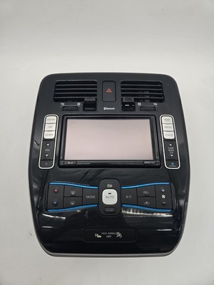 2012 Nissan Leaf Radio Receiver GPS Navigation, Touch screen, CD Player OEM