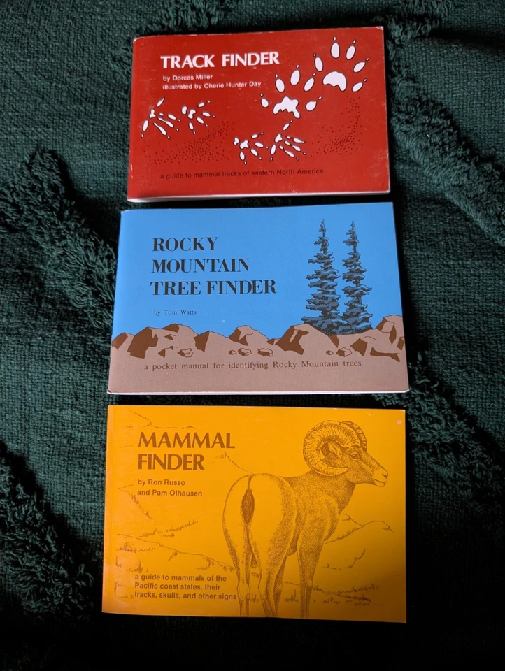 Rocky Mountain Guides Books Lot of 3 Mammal Track Tree Finder Russo Miller Watts - Image 2 of 4