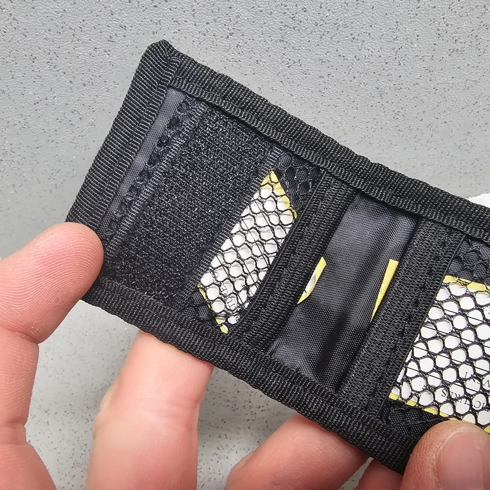 Vivitar SD card reader + SD Memory Card Wallet - Image 4 of 4