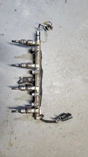 Genuine GM Fuel Injection Fuel Rail 12608366