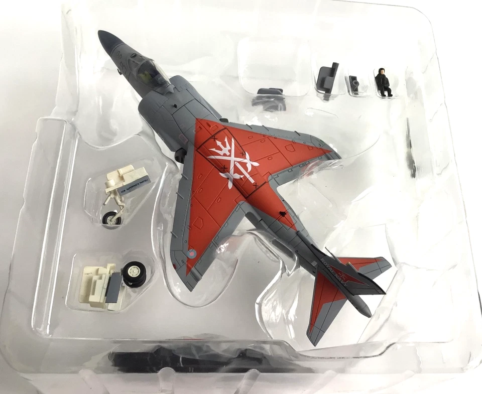 Hobby Master HA4101 Sea Harrier FA.2 ZD613/R-122 800 Sqn "Satan 1" 1:72 Diecast - Image 3 of 4