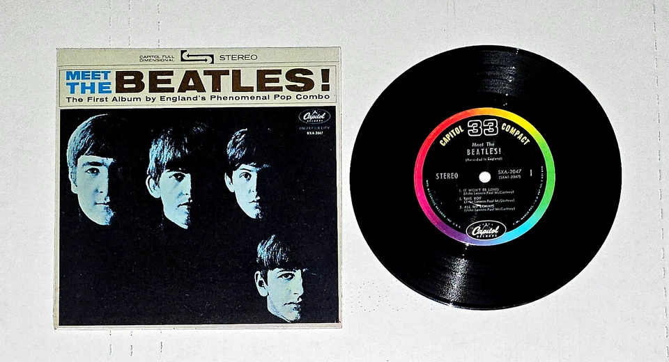 MEET THE BEATLES 1964 ULTRA MEGA RARE SXA-2047 CAPITOL COMPACT 33 EP WITH SLEEVE - Image 2 of 4