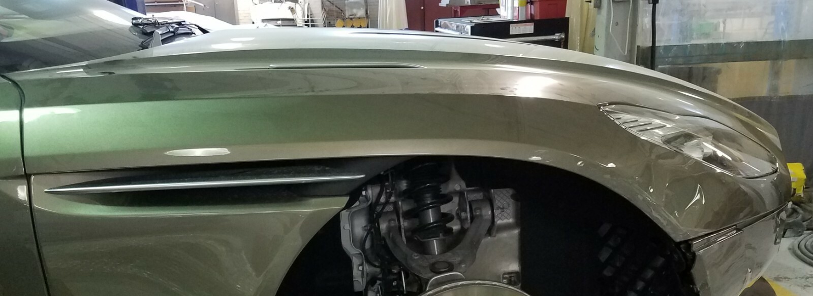 Aston Martin DB11 V12 Hood
