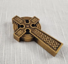 Life Symbols Celtic Cross Batesville Casket Co Casket Decor Religious Funeral